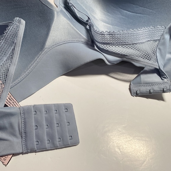 NWT Victorias Secret Bra Size 38DDD Light Blue Incredible Plunge Padded Wireless - Picture 7 of 12